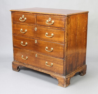 A Georgian oak chest of 2 short and 3 long drawers with brass swan neck drop handles, raised on bracket feet 93cm h x 99cm w x 56cm d 