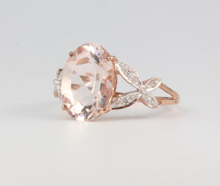 A 9ct rose gold dress ring, 3.1 grams, size R 1/2