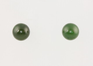 A pair of 9ct yellow gold circular jade studs 5mm 