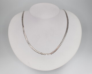 A 9ct white gold curb link necklace 46cm, 9 grams 