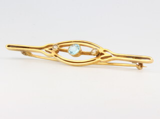 A 9ct yellow gold and aquamarine and pearl bar brooch 2.7 grams, 55mm
