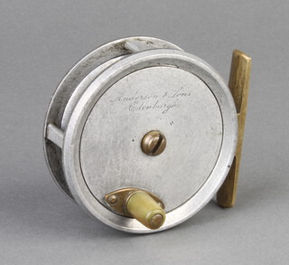 Anderson & Sons of Edinburgh, a 3" trout fly fishing reel with smooth brass foot and horn handle, curca 1900