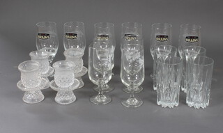 A quantity of table glassware