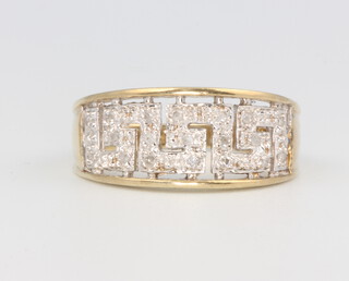 A 9ct yellow gold diamond set gents ring, 3.2 grams, size M 