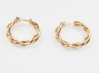 A pair of 9ct yellow gold hoop earrings 2 grams, 22mm 