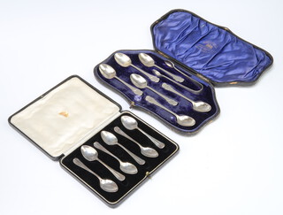 A cased set of 6 Edwardian teaspoons and tongs with bright cut decoration Sheffield 1902, together with 6 teaspoons Sheffield 1932, 164 grams