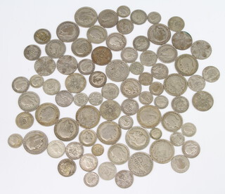 A quantity of pre 1947 silver coinage, 600 grams