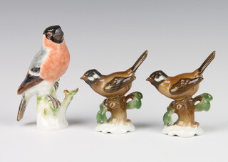 Two Rosenthal birds 9cm, a German ditto 12cm 
