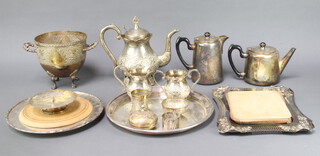 A Continental plated tea set and minor plated wares