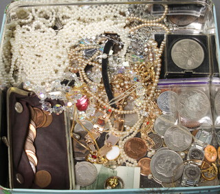 A quantity of vintage and other costume jewellery and coins 