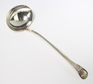 A George III silver Old English pattern ladle with engraved crest London 1809, 224 grams 