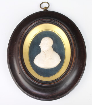 A carved ivory portrait bust of the Duke of Wellington contained in an oval frame 15cm x 14cm 