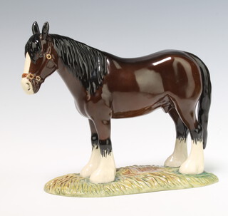 A Royal Doulton Sporting and Ceremonial Horse Collection Shire RDA26 21cm 