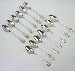 A set of 6 Victorian silver lily pattern teaspoons Exeter 1875 and 7 ditto London 1892, 370 grams 