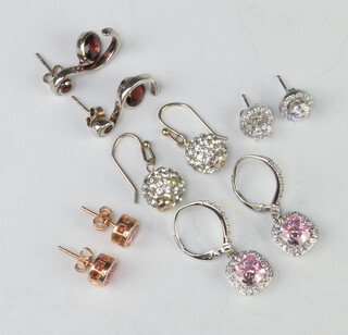 Five pairs of silver earrings 16 grams 