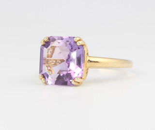 A 9ct yellow gold amethyst dress ring size O, 3.2 grams
