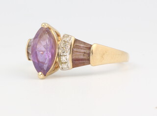 A 9ct yellow gold amethyst dress ring size N 2.3 grams 