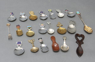 A collection of modern caddy spoons