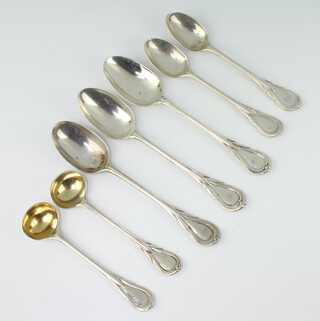 A Victorian silver lily pattern teaspoon, 3 others, 2 coffee spoons and 2 mustard spoons, 192 grams 