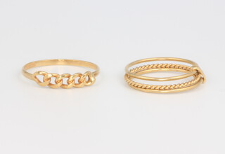 Two 18ct yellow gold rings, sizes K and M, 3 grams