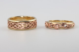 A Welsh 9ct 2 colour gold wedding band decorated a Celtic knot and with inscription Cariad to the inside, size O, together with 1 other size O, 9 grams 