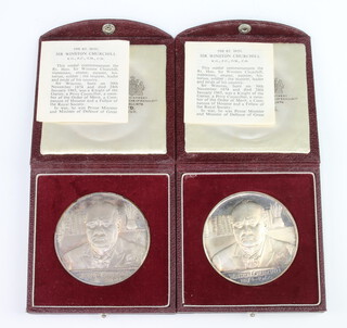 Two Winston Churchill commemorative crowns 1874-1965 cased 160 grams 