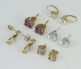 Two 9ct yellow gold paste earrings, gross 6.5 grams and three 18ct yellow gold paste set earrings gross 5 grams 