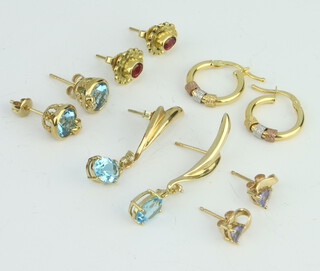 Five pairs of 9ct yellow gold mounted earrings 10.8 grams gross