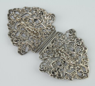 A Victorian silver buckle decorated with scrolls, Chester 1897, 68 grams