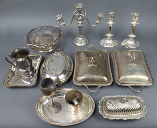 A pair of silver plated entree dishes and covers and minor plated wares 