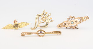 Four 9ct yellow gold brooches 10.4 grams gross 