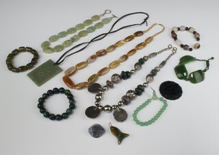 A hardstone necklace and minor hardstone jewellery 