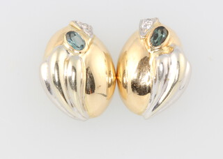 A pair of 9ct 2 colour gold ear studs, 7.4 grams 