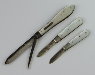 A silver and mother of pearl fruit knife Sheffield 1934, 2 others 