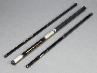 A Shakespeare composite take-apart fishing pole 1077-600, a Shakespeare no.7616 1.98m telescopic landing net and a Vanguard 4m whip pole  