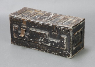 An ammunition box marked B192 Mk 1 RT re 1965 26cm h x 59cm w x 34cm d