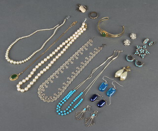 A silver scroll necklace, minor costume jewellery 
