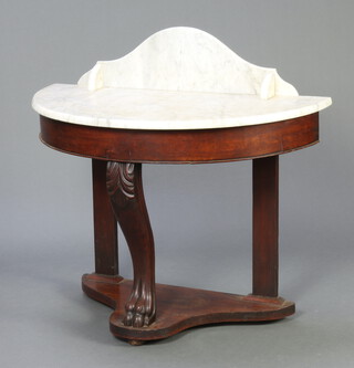 A Victorian mahogany and marble duchess wash stand with raised white marble top, on shaped supports 87cm h x 92cm w x 47cm d 