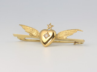 A 15ct yellow gold sweetheart brooch 2.6 grams, 40mm