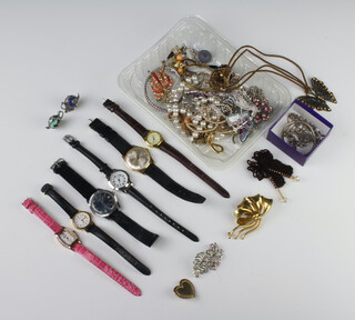 Minor silver jewellery 24 grams and a quantity of vintage costume jewellery and watches 