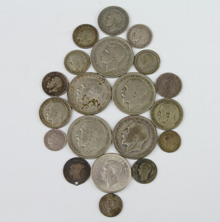 Minor pre-1947 coinage, 120 grams 
