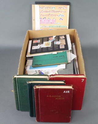 Four small albums of United States of America stamps and a collection of loose stamps, some mounted 
