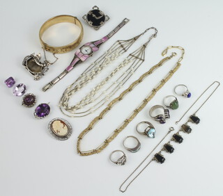 A silver and amethyst brooch and minor silver and other jewellery 
