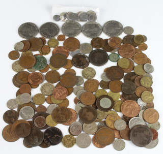 A quantity of pre-1947 coinage 40 grams and minor UK and Continental coins 