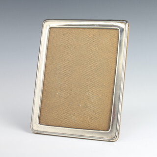 A rectangular silver photograph frame 24cm x 20cm 