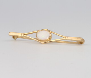 A 9ct yellow gold opal bar brooch 1.5 grams 4cm