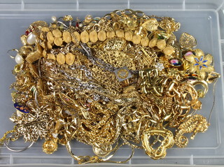 A quantity of vintage gilt costume jewellery
