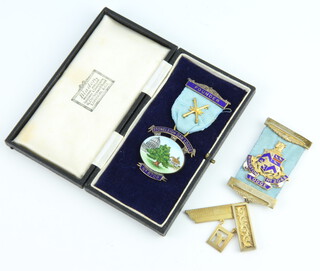 A silver gilt founders jewel for Stonelee Oak Lodge no. 8709 and a silver gilt Past Masters jewel for Wharton Lodge no. 2045 