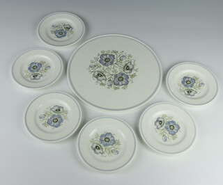 A Wedgwood Susie Cooper Glen Mist cake platter 28cm together with 6 plates 