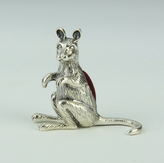 A modern novelty silver pin cushion in the form of a kangaroo 42mm, 22 grams